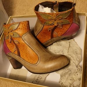 L'artiste leather ankle boot